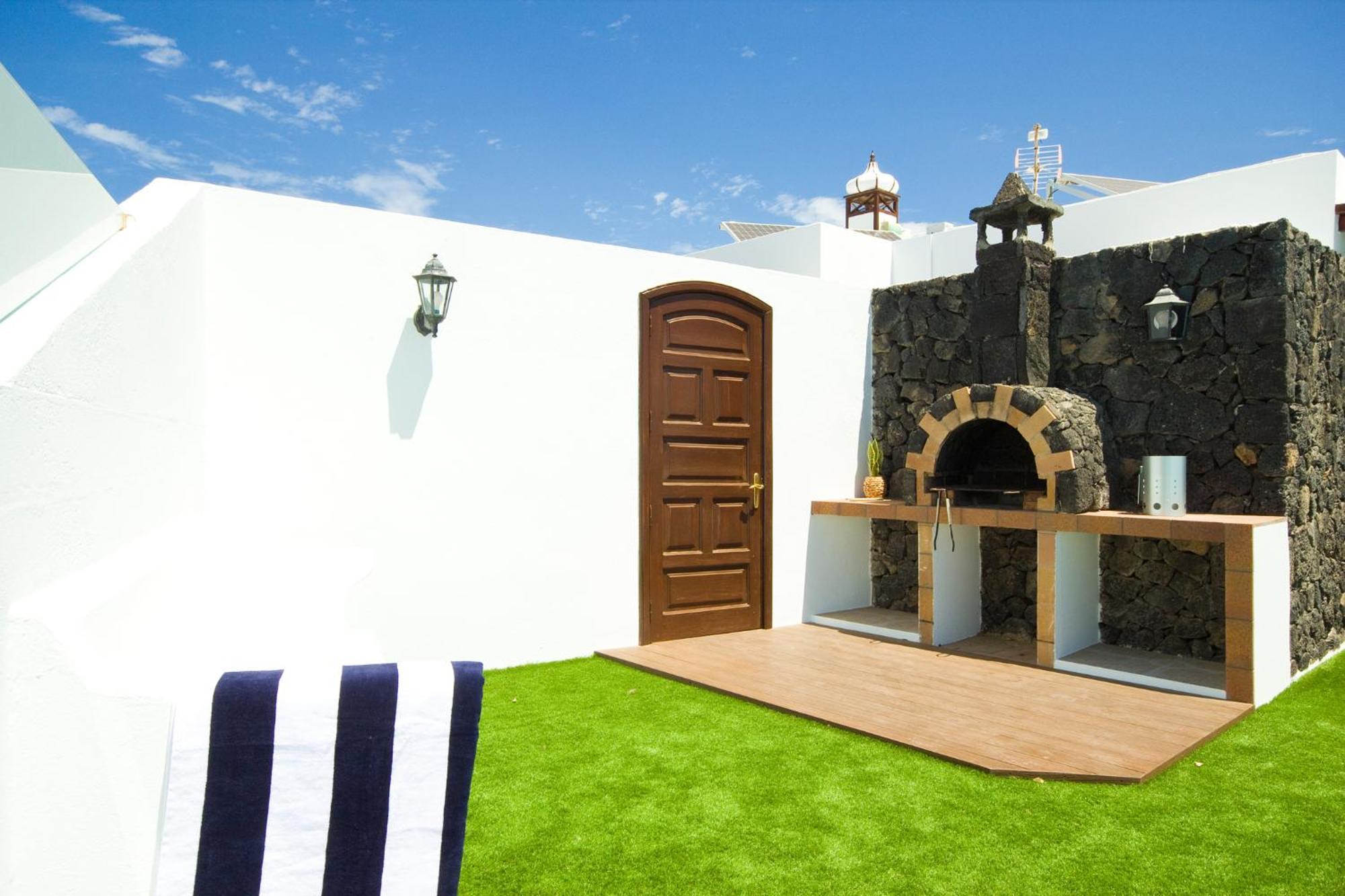 Villa El Golfo - By Az Rentals Puerto del Carmen  Exterior photo